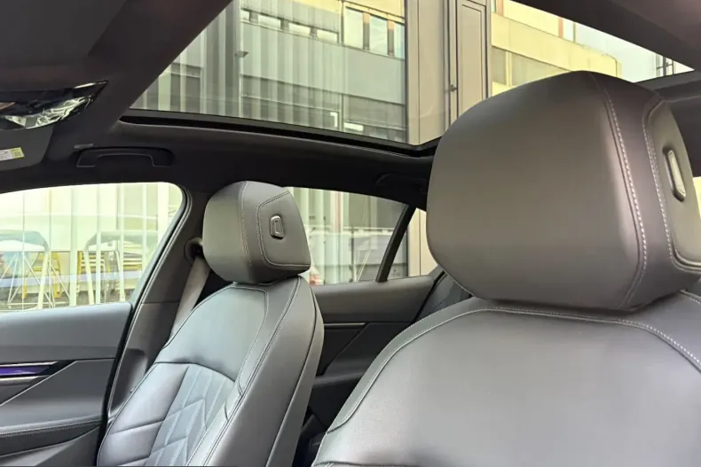BMW 520 (Seria 5) din 2025 cu 29.700 km - oferta BMW240333 - foto 18