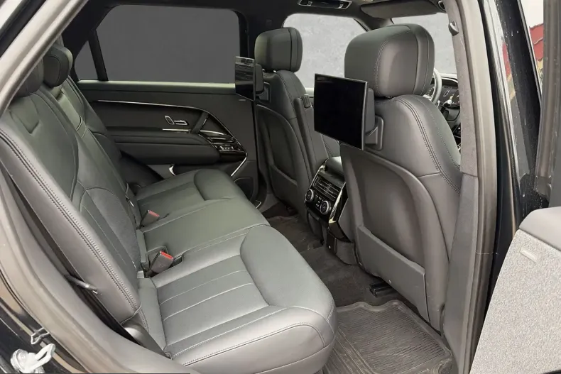 Land Rover Range Rover Sport din 2023 cu 48.017 km - oferta LAN240344 - foto 10