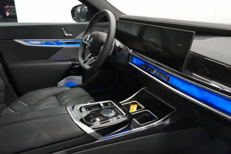 BMW 740 (Seria 7) din 2024 cu 32.005 km - oferta BMW240345 - foto 5