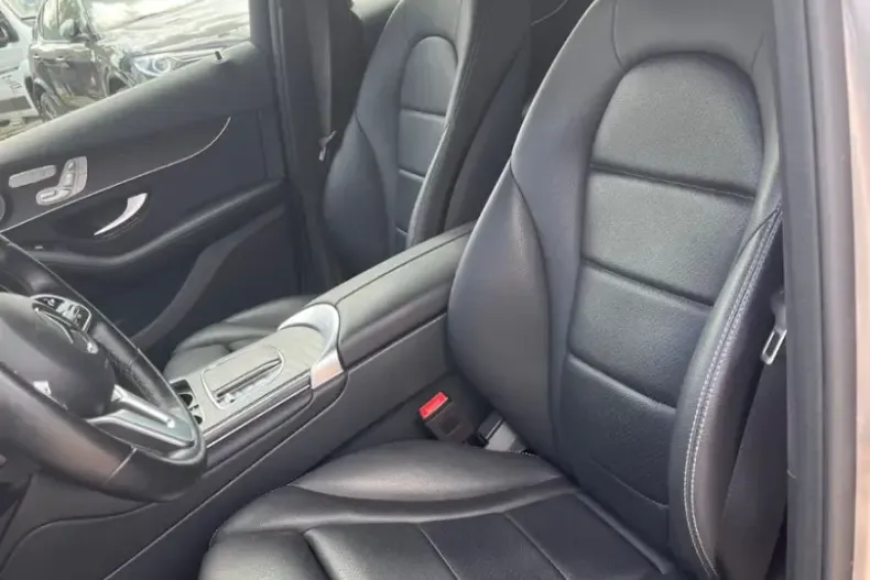 Mercedes-Benz GLC 300 (Clasa GLC) din 2024 cu 69.900 km - oferta MER240349 - foto 9