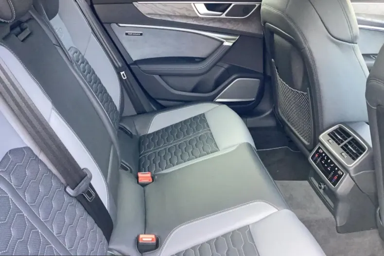 Audi RS7 din 2023 cu 19.800 km - oferta AUD240359 - foto 14