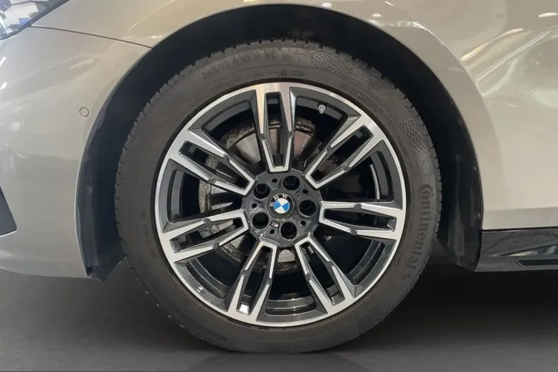 BMW 520 (Seria 5) din 2023 cu 50.018 km - oferta BMW240368 - foto 9
