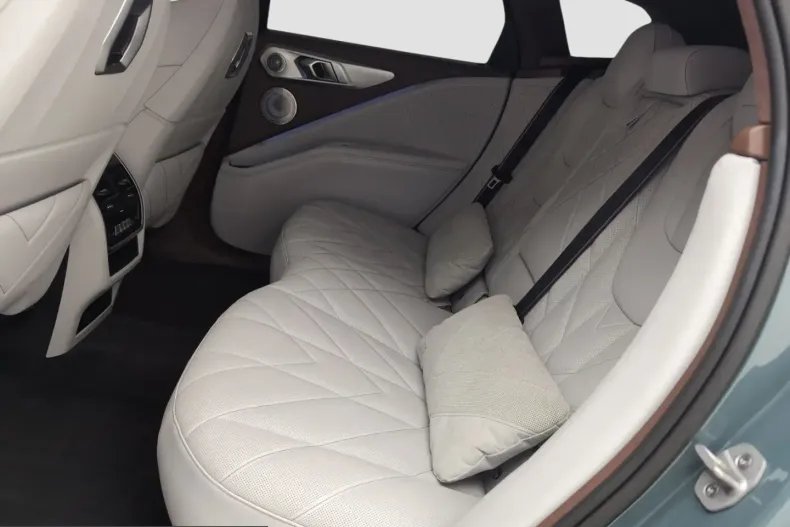 BMW XM (Seria X) din 2025 cu 20.962 km - oferta BMW240373 - foto 7