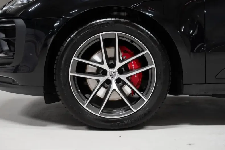 Porsche Macan din 2024 cu 18.100 km - oferta POR240375 - foto 6