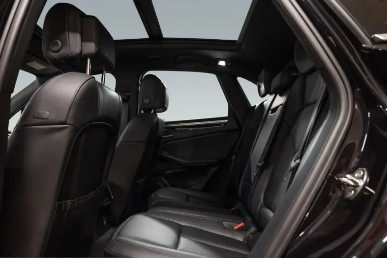 Porsche Macan din 2024 cu 18.100 km - oferta POR240375 - foto 18