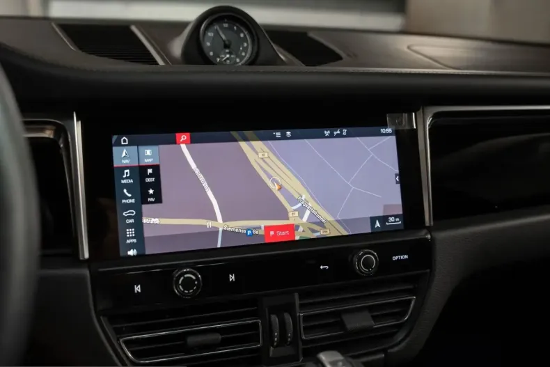 Porsche Macan din 2024 cu 18.100 km - oferta POR240375 - foto 27