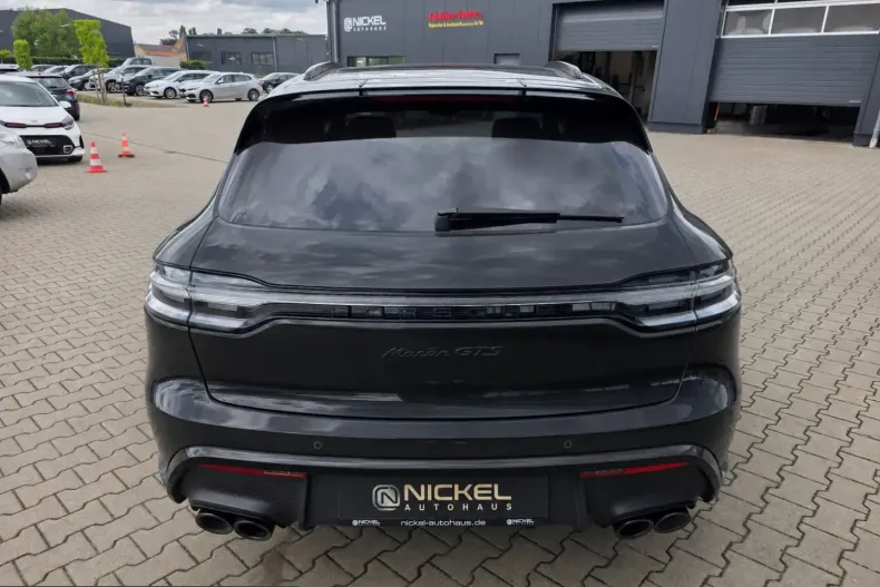 Porsche Macan din 2023 cu 12.000 km - oferta POR240376 - foto 4