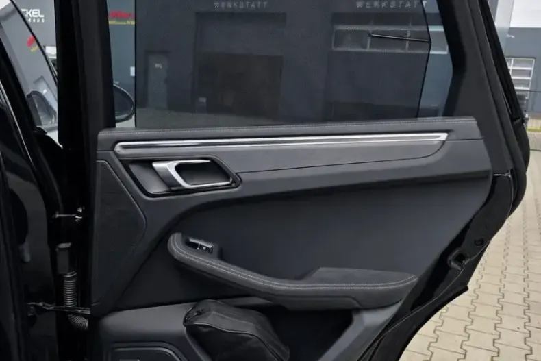 Porsche Macan din 2023 cu 12.000 km - oferta POR240376 - foto 20