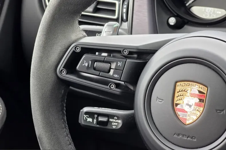 Porsche Macan din 2023 cu 12.000 km - oferta POR240376 - foto 28
