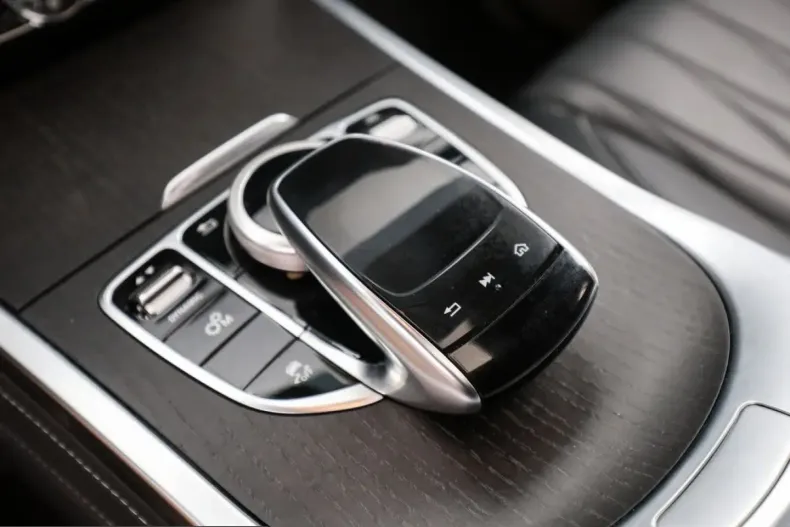 Mercedes-Benz G 400 (Clasa G) din 2023 cu 29.987 km - oferta MER240379 - foto 12