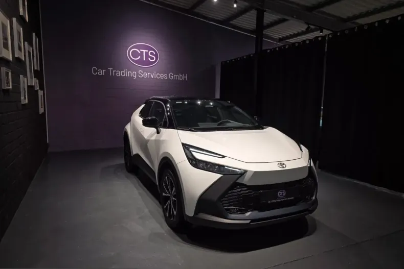 Toyota C-HR din 2025 cu 5.530 km - oferta TOY240394 - foto 3