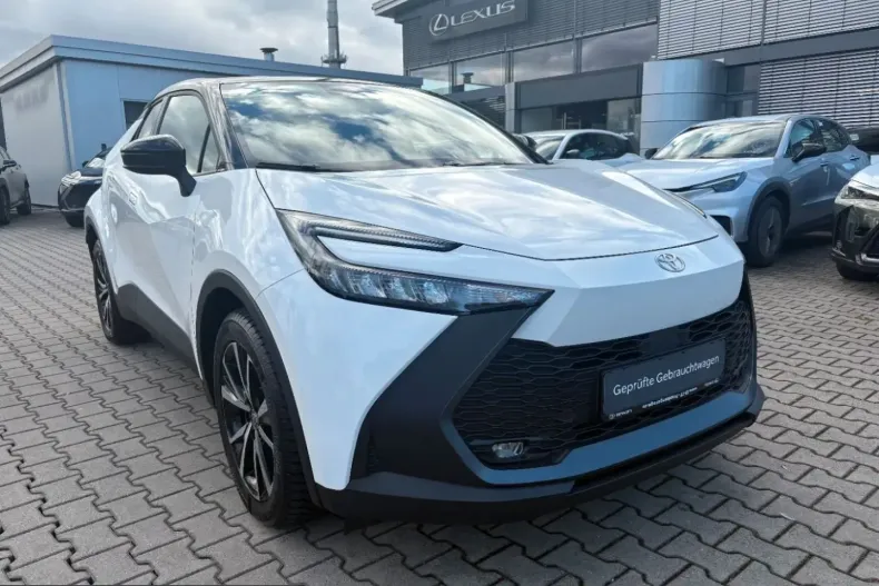 Toyota C-HR din 2025 cu 10.250 km - oferta TOY240398 - foto 3