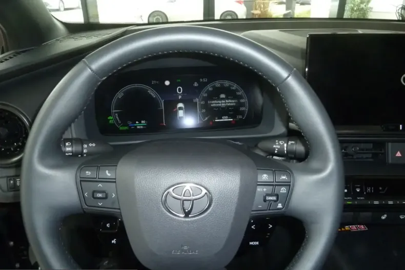 Toyota C-HR din 2025 cu 9.500 km - oferta TOY240401 - foto 10
