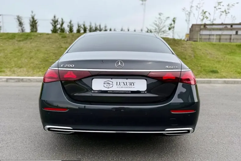 Mercedes-Benz E 200 (Clasa E) din 2024 cu 29.000 km - oferta MER240404 - foto 3