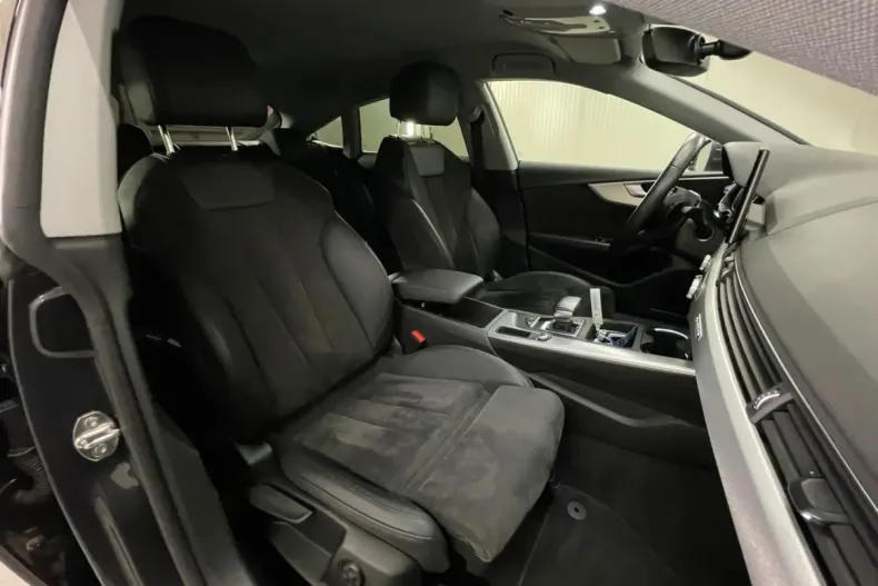 Audi Altele din 2021 cu 66.249 km - oferta AUD240405 - foto 2