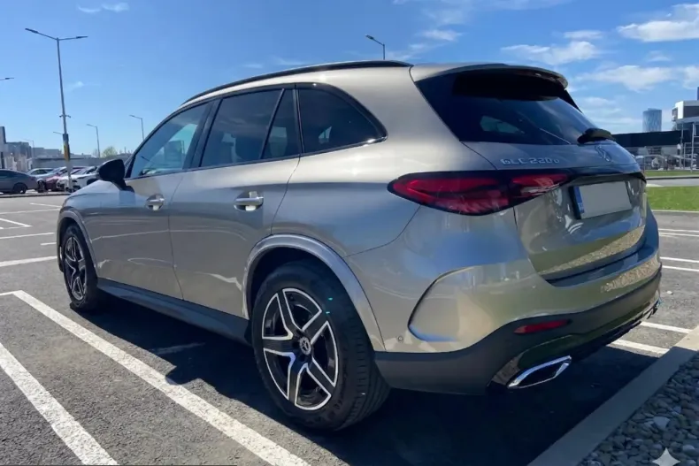 Mercedes-Benz GLC 220 (Clasa GLC) din 2023 cu 35.000 km - oferta MER240410 - foto 3