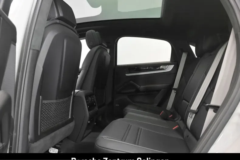 Porsche Cayenne din 2024 cu 77.920 km - oferta POR240416 - foto 18