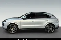 Porsche Cayenne din 2024 cu 23.447 km - oferta POR240421 - foto 2