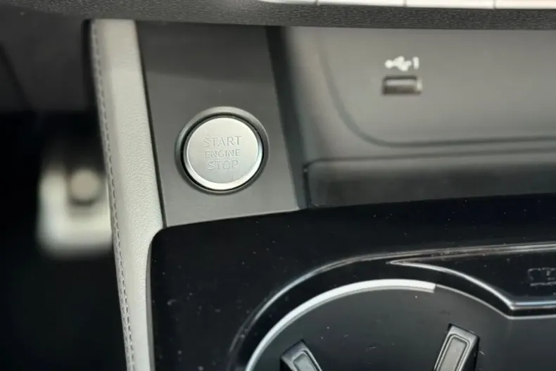 Audi Altele din 2023 cu 121.053 km - oferta AUD240436 - foto 24