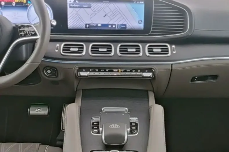 Mercedes-Benz GLS 600 (Clasa GLS) din 2025 cu 22.397 km - oferta MER240447 - foto 6