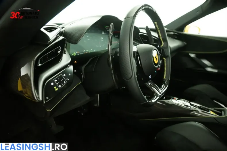 Ferrari SF90 din 2021 cu 2.425 km - oferta FER240448 - foto 12