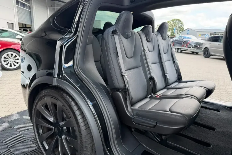 Tesla Model X din 2023 cu 7.650 km - oferta TES240478 - foto 19
