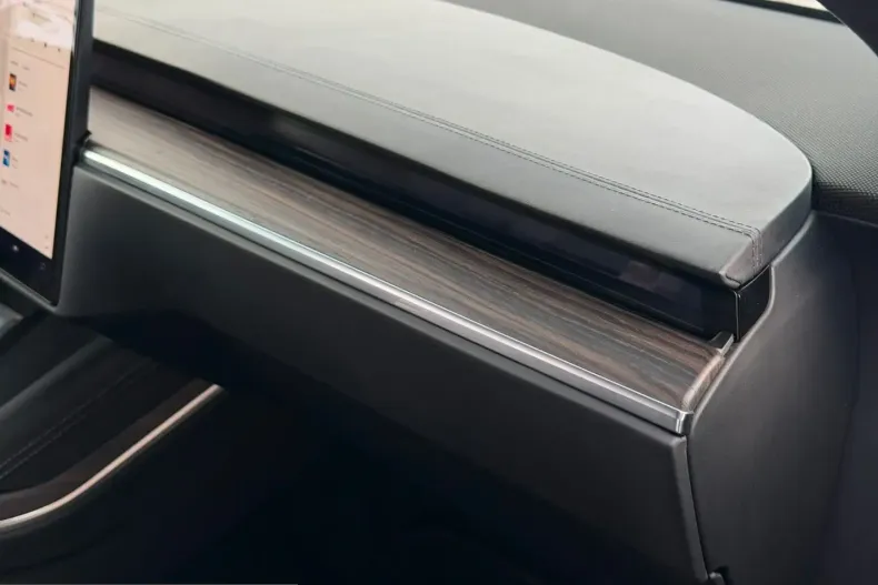 Tesla Model X din 2023 cu 7.650 km - oferta TES240478 - foto 22