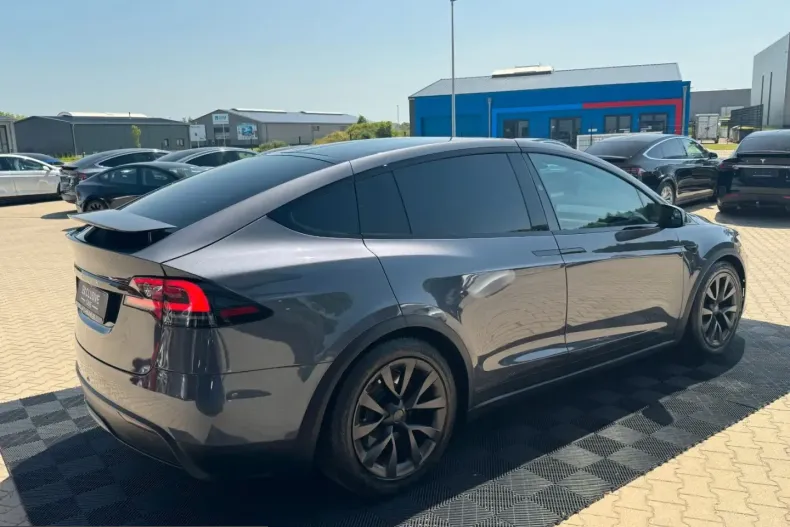 Tesla Model X din 2023 cu 45.499 km - oferta TES240481 - foto 17