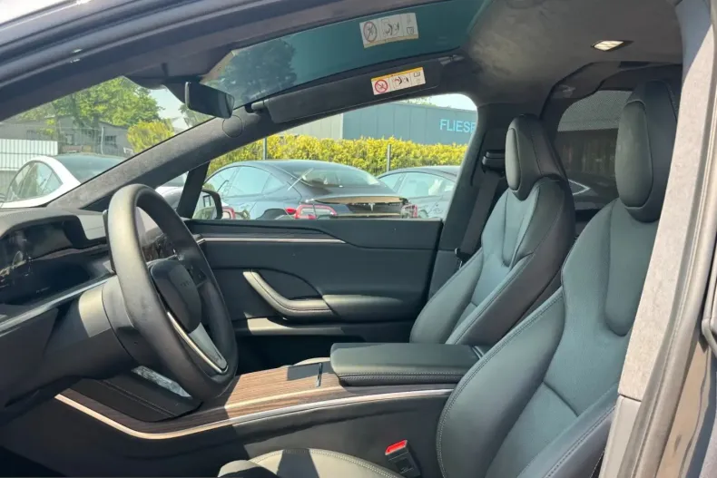 Tesla Model X din 2023 cu 45.499 km - oferta TES240481 - foto 32