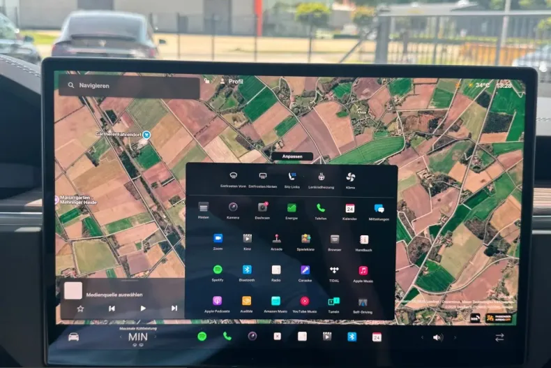 Tesla Model X din 2023 cu 45.499 km - oferta TES240481 - foto 50