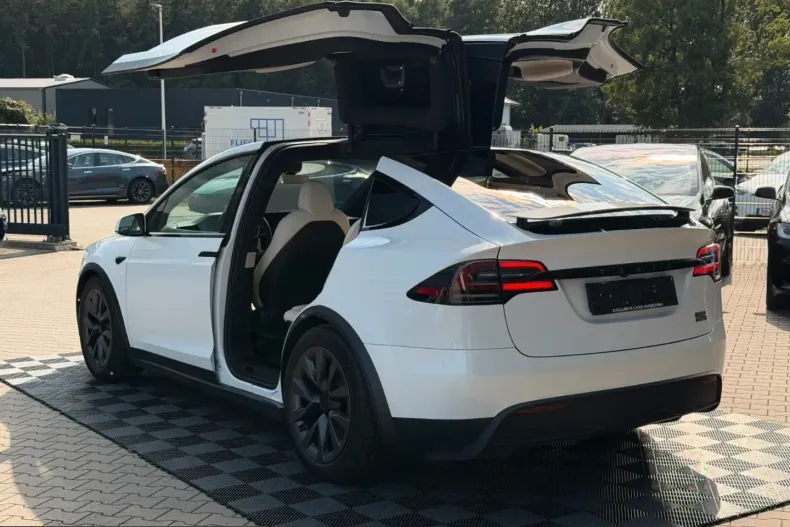 Tesla Model X din 2023 cu 42.055 km - oferta TES240482 - foto 7