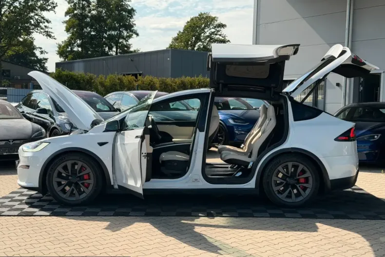 Tesla Model X din 2023 cu 42.055 km - oferta TES240482 - foto 14