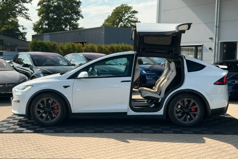 Tesla Model X din 2023 cu 42.055 km - oferta TES240482 - foto 16