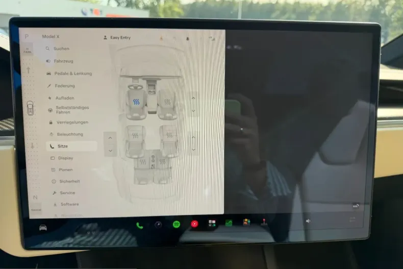 Tesla Model X din 2023 cu 42.055 km - oferta TES240482 - foto 36