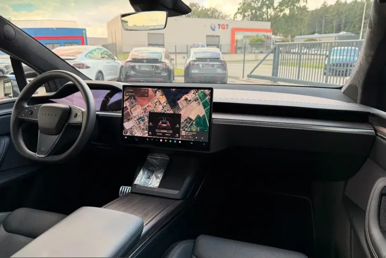 Tesla Model X din 2023 cu 14.999 km - oferta TES240484 - foto 27