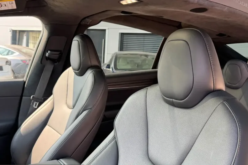Tesla Model X din 2023 cu 35.666 km - oferta TES240485 - foto 21