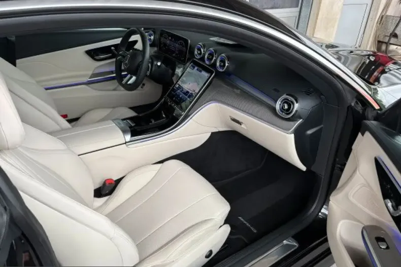 Mercedes-Benz CLE 200 (Clasa CLE) din 2025 cu 6.462 km - oferta MER240490 - foto 7