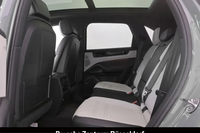 Porsche Cayenne din 2025 cu 22.409 km - oferta POR240498 - foto 13