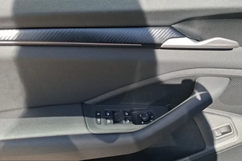 Skoda Superb din 2025 cu 23.800 km - oferta SKO240502 - foto 16