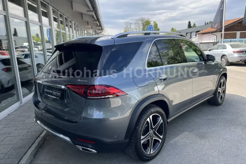 Mercedes-Benz GLE 400 (Clasa GLE) din 2023 cu 43.360 km - oferta MER240504 - foto 2