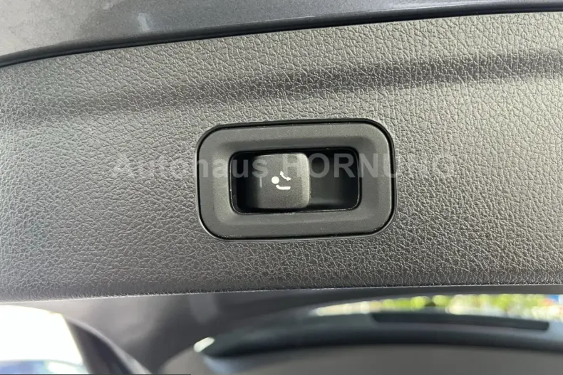 Mercedes-Benz GLE 400 (Clasa GLE) din 2023 cu 43.360 km - oferta MER240504 - foto 23