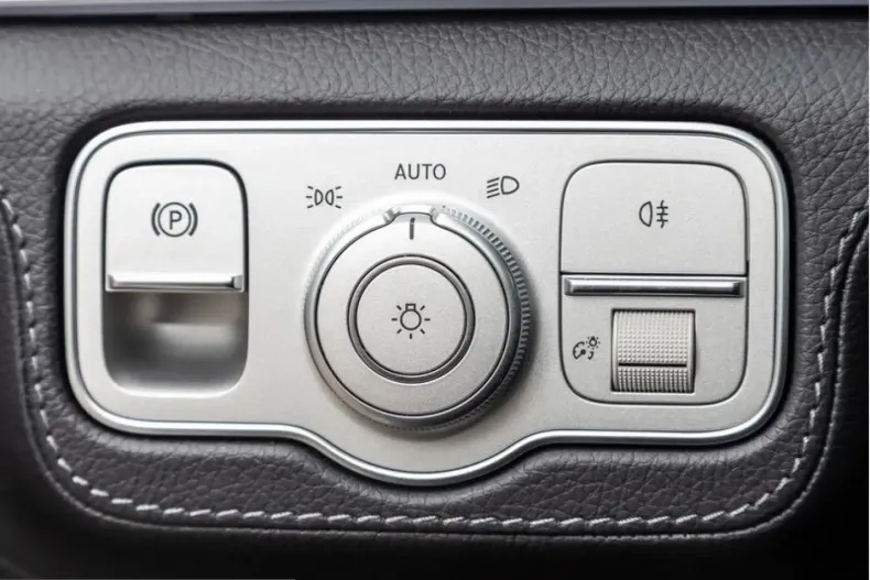 Mercedes-Benz GLE 400 (Clasa GLE) din 2025 cu 12.979 km - oferta MER240505 - foto 25