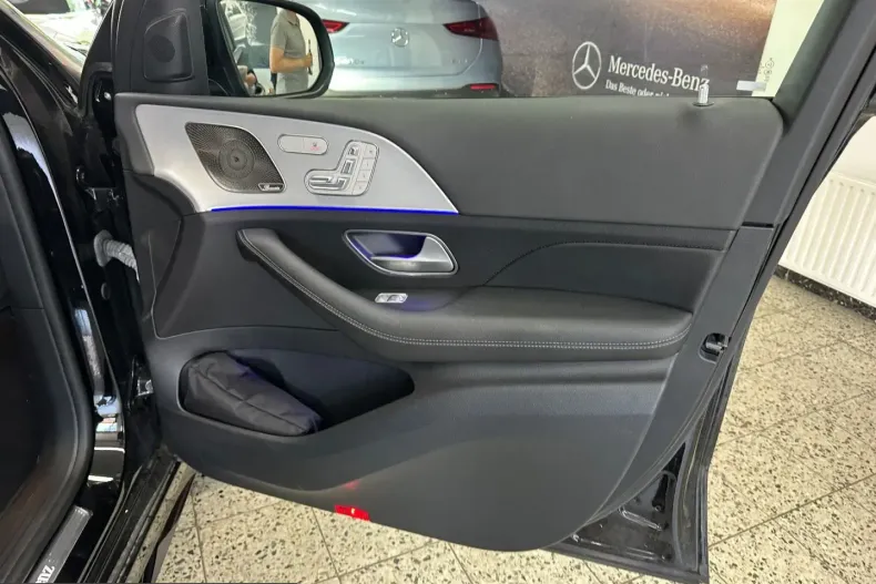 Mercedes-Benz GLE 400 (Clasa GLE) din 2023 cu 57.886 km - oferta MER240511 - foto 11