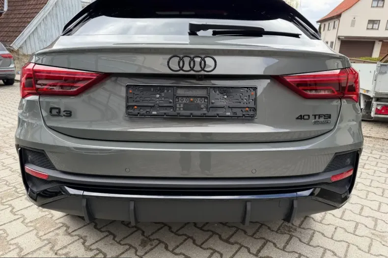 Audi Q3 din 2025 cu 12.946 km - oferta AUD240524 - foto 10
