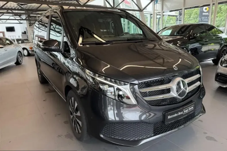 Mercedes-Benz V 300 (Clasa V) din 2023 cu 14.950 km - oferta MER240527 - foto 3