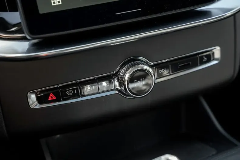 Volvo XC90 din 2025 cu 28.000 km - oferta VOL240533 - foto 19