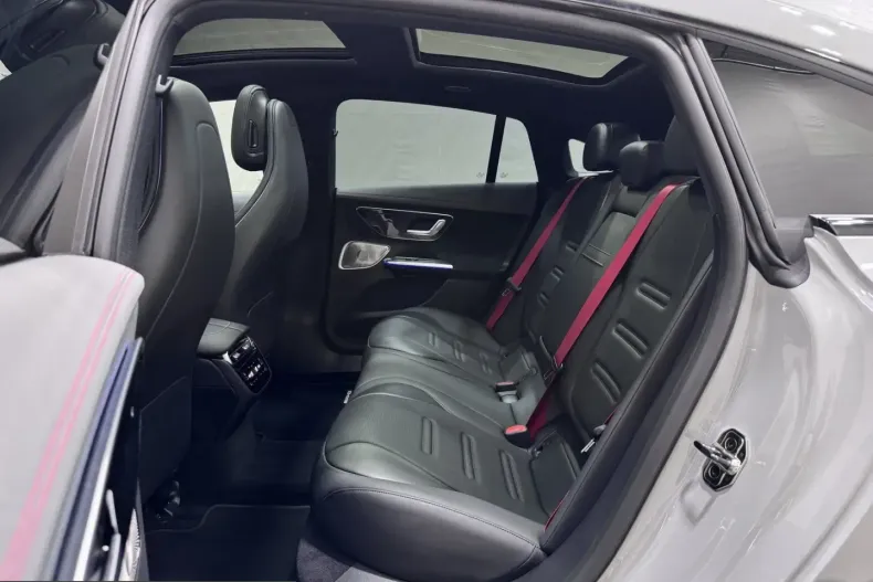 Mercedes-Benz EQE (Clasa E) din 2023 cu 5.763 km - oferta MER240543 - foto 15