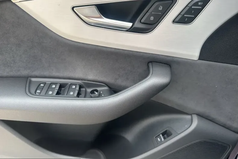 Audi SQ8 din 2023 cu 30.434 km - oferta AUD240544 - foto 14