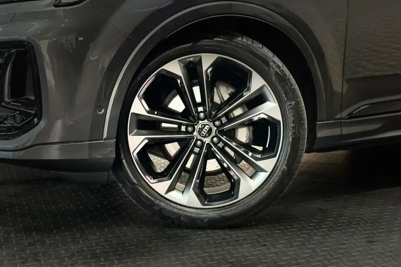 Audi Q7 din 2025 cu 12.159 km - oferta AUD240547 - foto 27