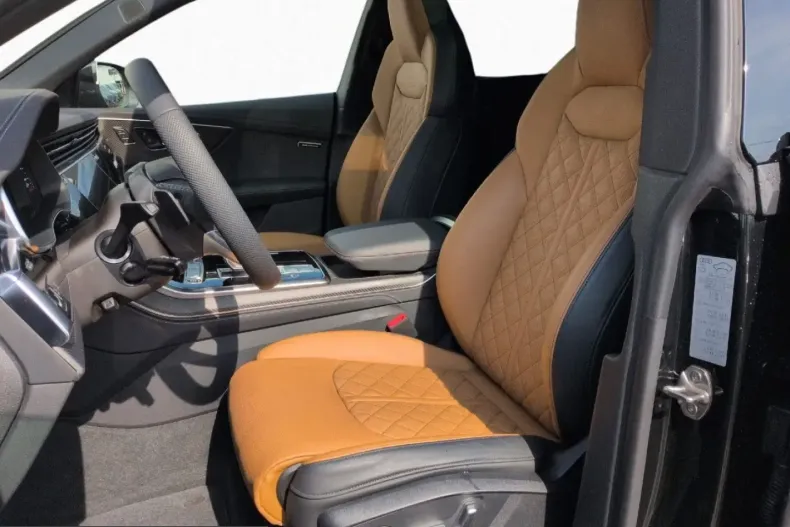Audi Q8 din 2024 cu 14.974 km - oferta AUD240550 - foto 6